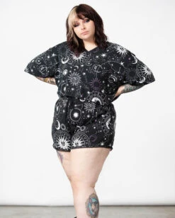 KILLSTAR Cosmos Shorts -Cosplay-Laden killstar cosmos shorts astro print sonne mond sterne shorts gothic shorts gothic accessoires und geschenkideen killstar cosmos shorts 53518 3