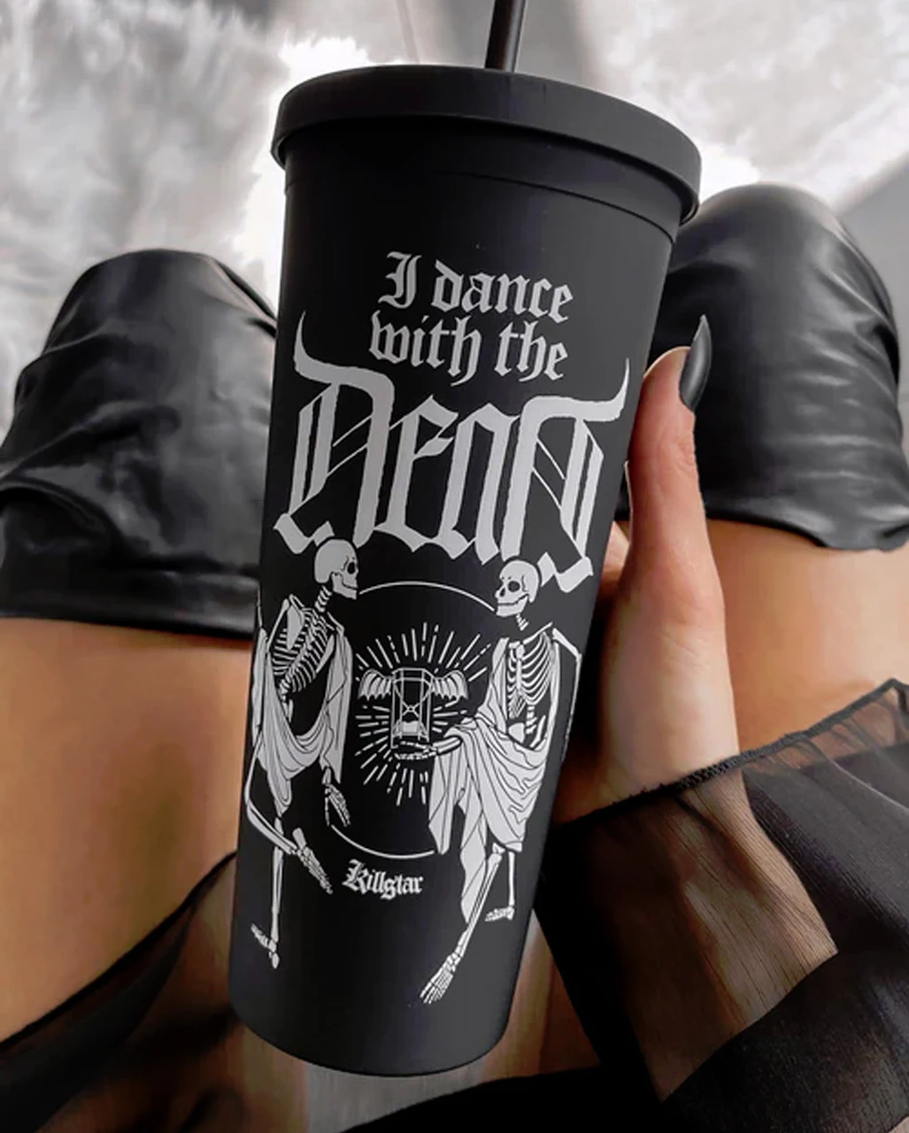 KILLSTAR Danse Macabre Cold Brew Becher 2 KILLSTAR Danse Macabre Cold Brew Becher – Bild 2